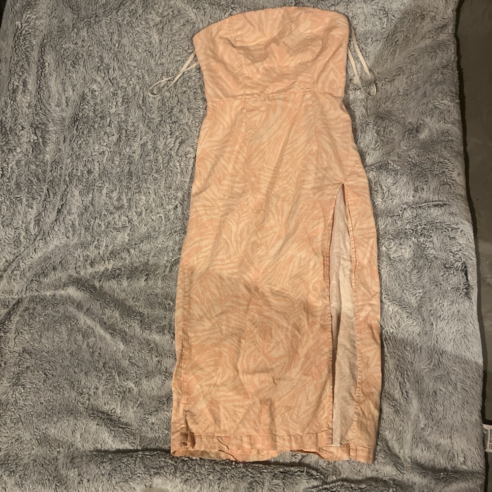 Urban Outfitters Strapless Peach Dress